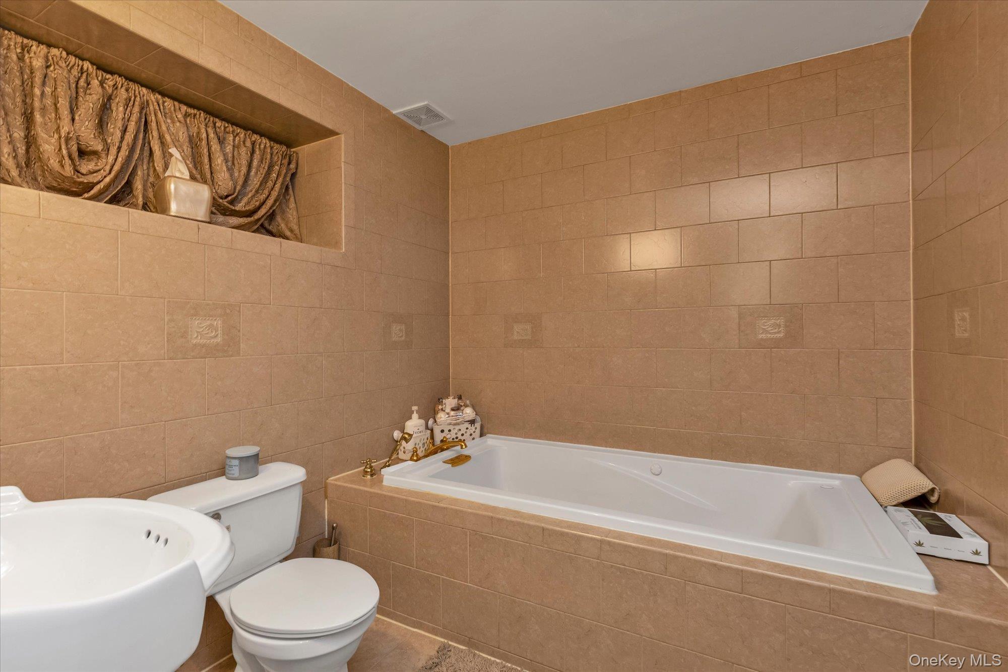 Single Family 201st  Queens, NY 11412, MLS-983770-15