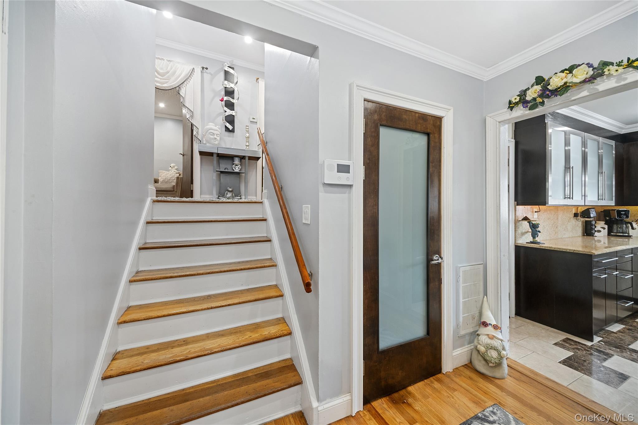 Single Family Noon  Nassau County, NY 11520, MLS-983788-5