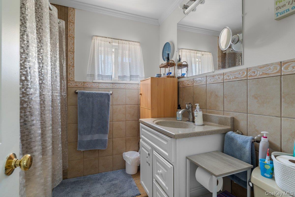 Single Family Park  Nassau County, NY 11714, MLS-983821-12