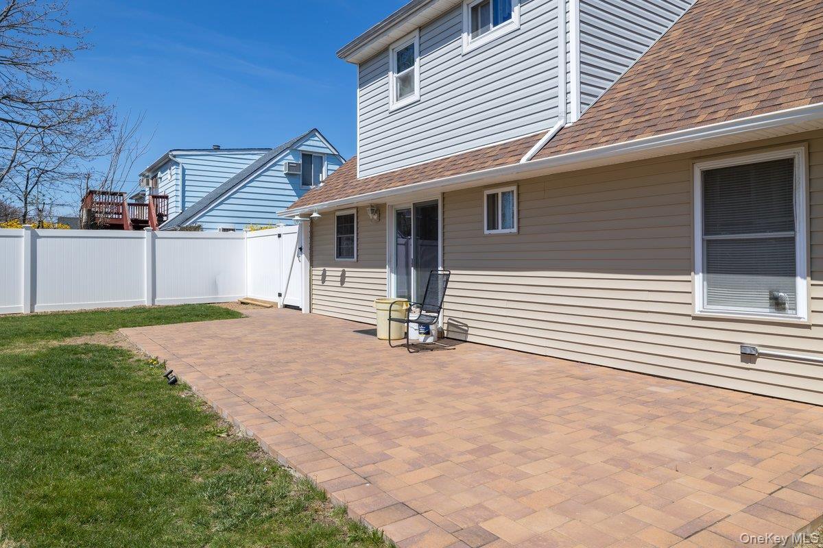 Single Family Park  Nassau County, NY 11714, MLS-983821-21