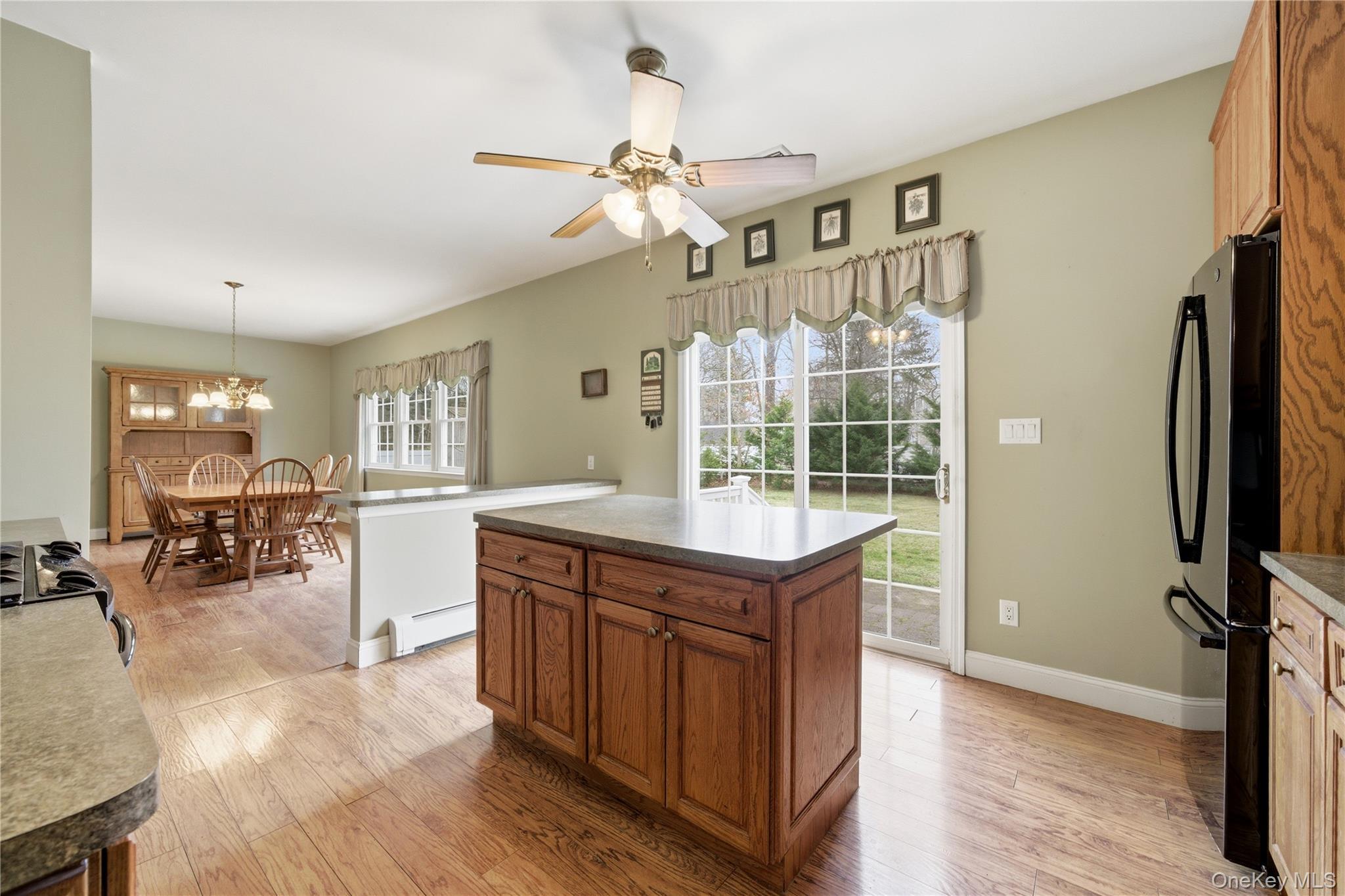 Single Family Timber Ridge  Suffolk County, NY 11727, MLS-983884-10