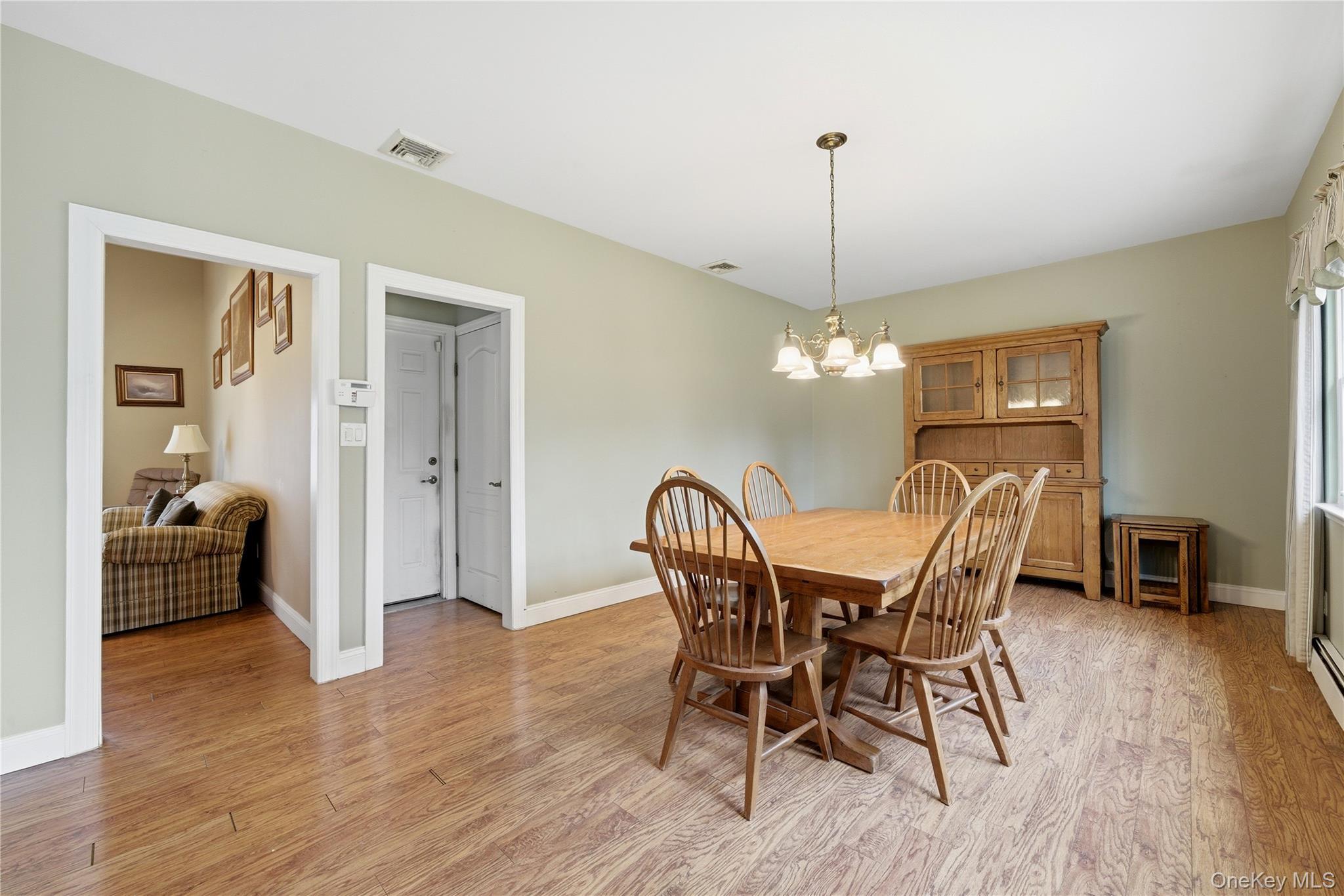 Single Family Timber Ridge  Suffolk County, NY 11727, MLS-983884-11