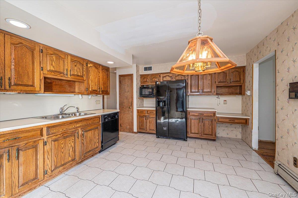 Single Family Oak  Suffolk County, NY 11715, MLS-983895-11