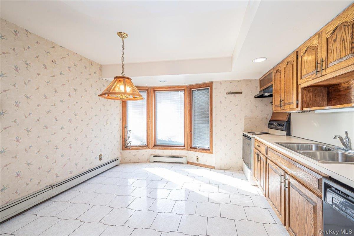 Single Family Oak  Suffolk County, NY 11715, MLS-983895-12