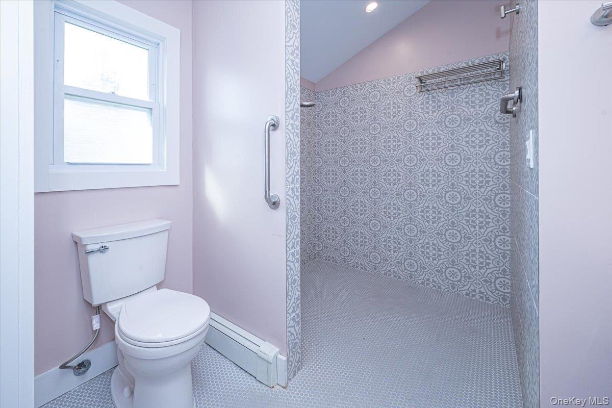 Single Family Oak  Suffolk County, NY 11715, MLS-983895-14