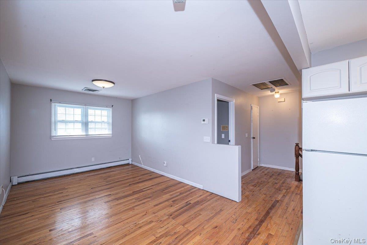 Single Family Oak  Suffolk County, NY 11715, MLS-983895-25