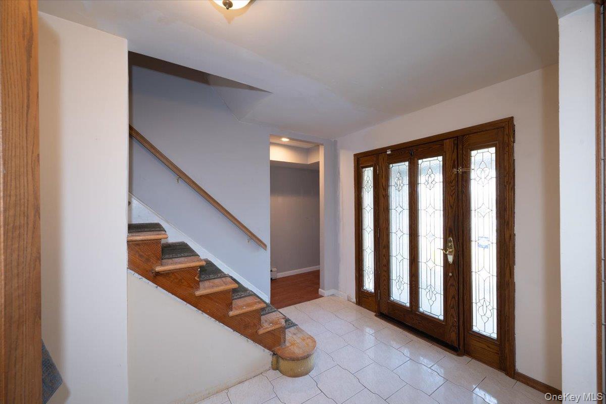 Single Family Oak  Suffolk County, NY 11715, MLS-983895-4