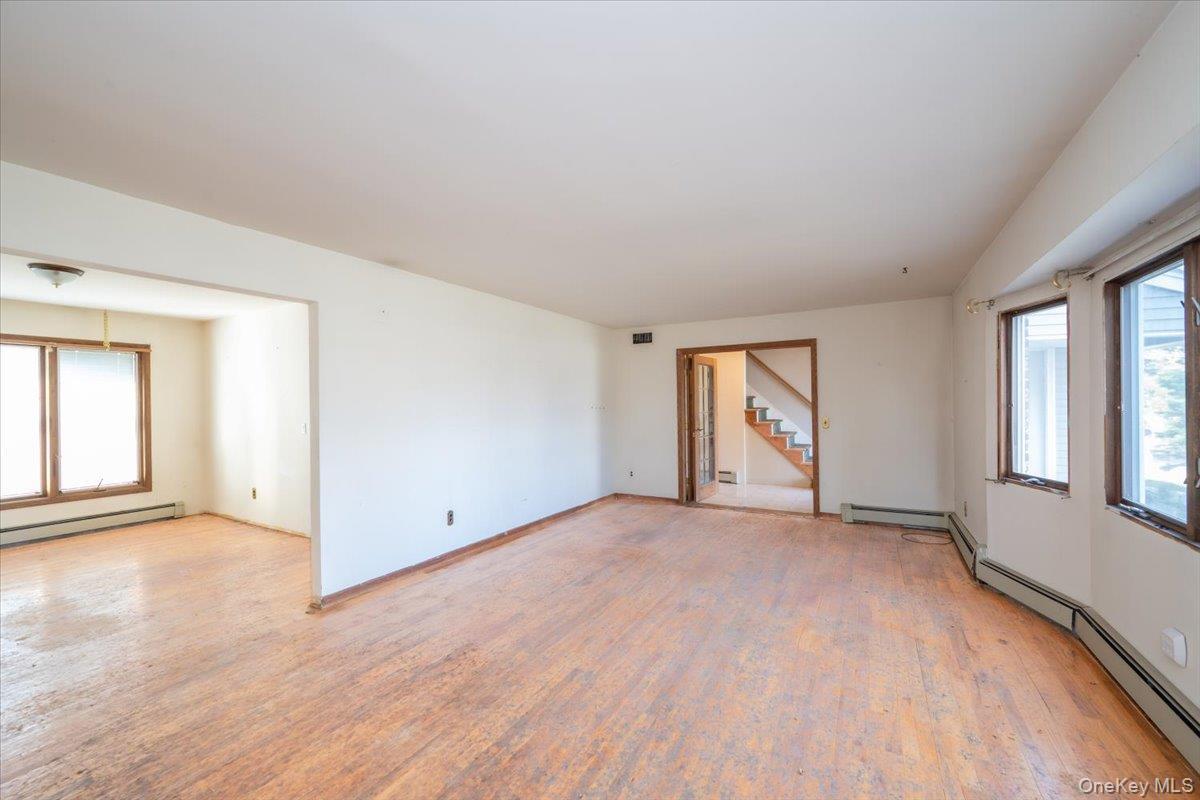 Single Family Oak  Suffolk County, NY 11715, MLS-983895-6