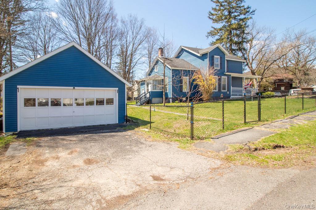 Single Family Market Ulster County, NY 12428, MLS-983908-11