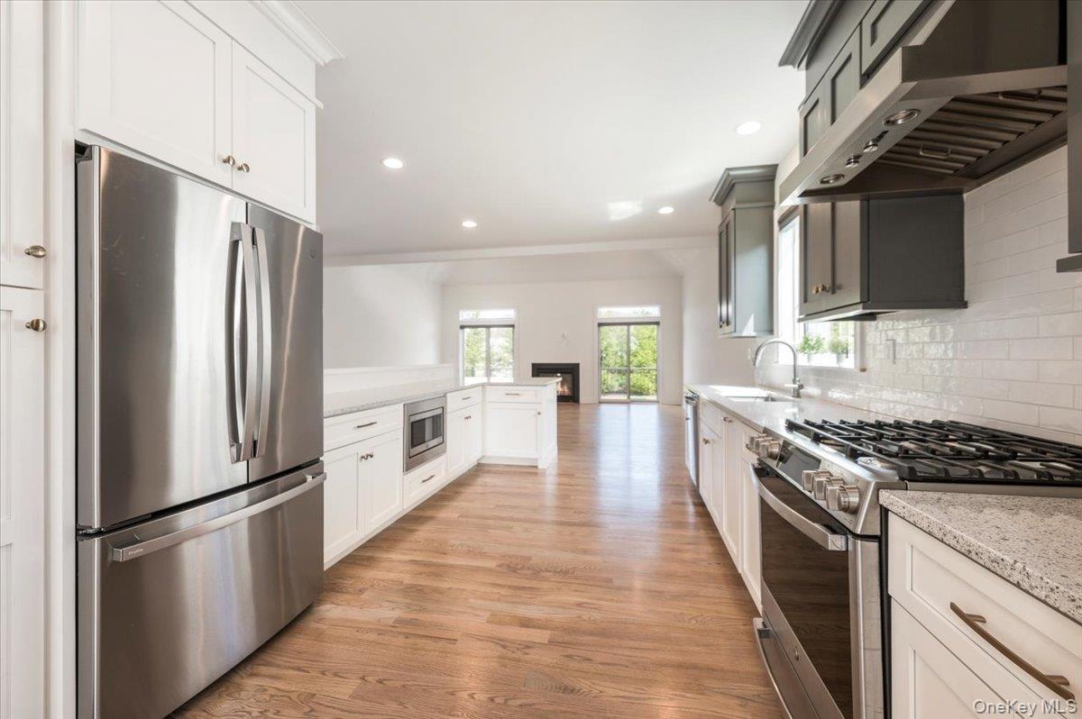 Condo Spring Meadow  Westchester County, NY 10589, MLS-983916-10