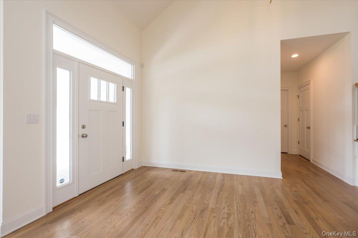 Condo Spring Meadow  Westchester County, NY 10589, MLS-983916-3