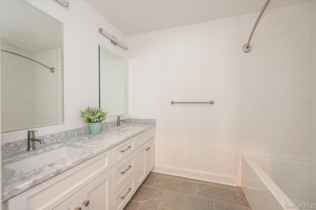 Condo Spring Meadow  Westchester County, NY 10589, MLS-983916-31