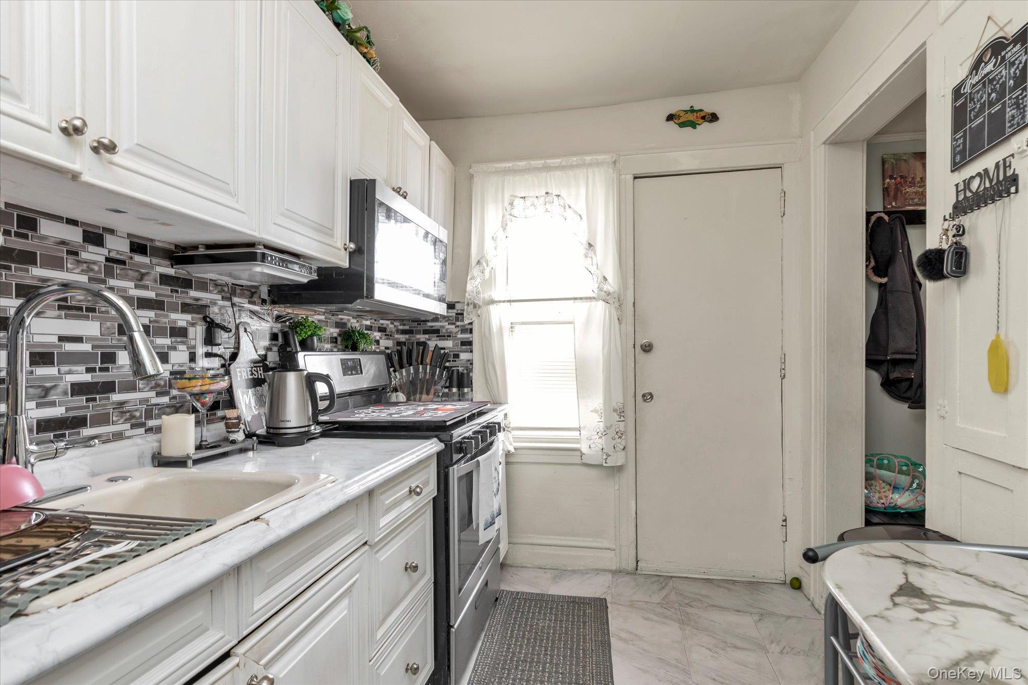 Single Family 200th  Queens, NY 11412, MLS-983934-6