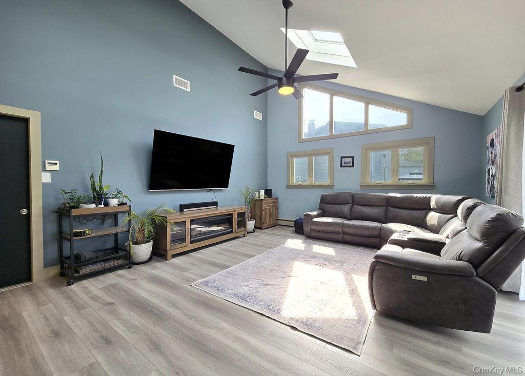 Single Family Ridgewood  Suffolk County, NY 11784, MLS-983954-17