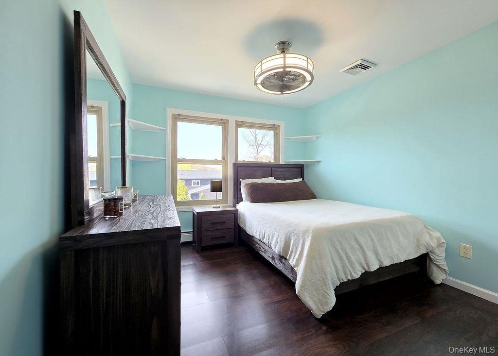 Single Family Ridgewood  Suffolk County, NY 11784, MLS-983954-25