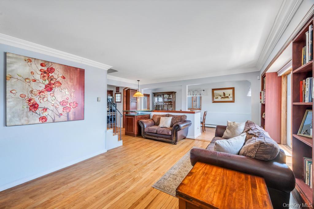 Single Family 33rd  Suffolk County, NY 11757, MLS-983970-11