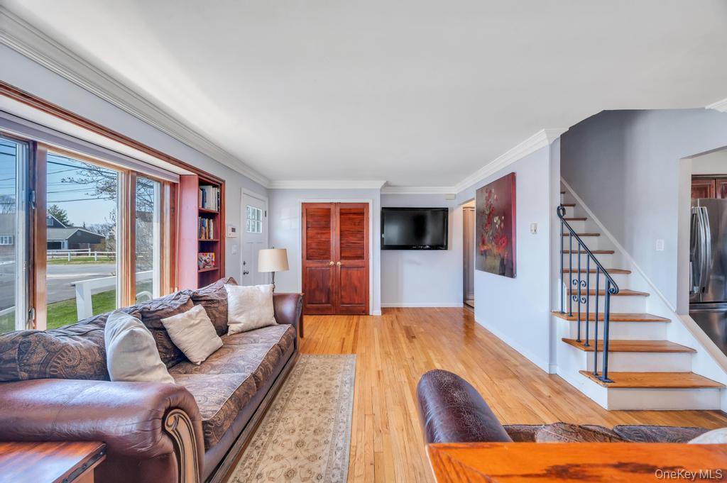 Single Family 33rd  Suffolk County, NY 11757, MLS-983970-14