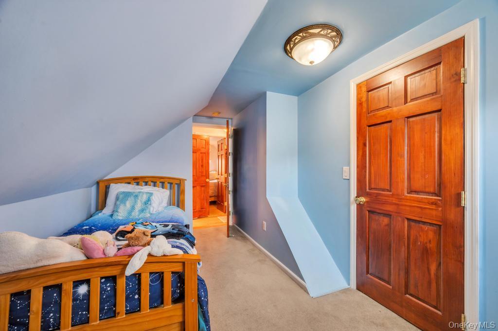 Single Family 33rd  Suffolk County, NY 11757, MLS-983970-29