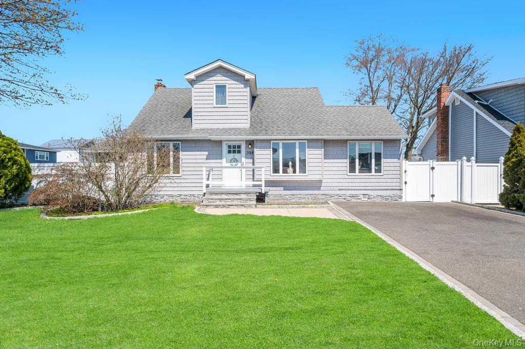 Single Family 33rd  Suffolk County, NY 11757, MLS-983970-3