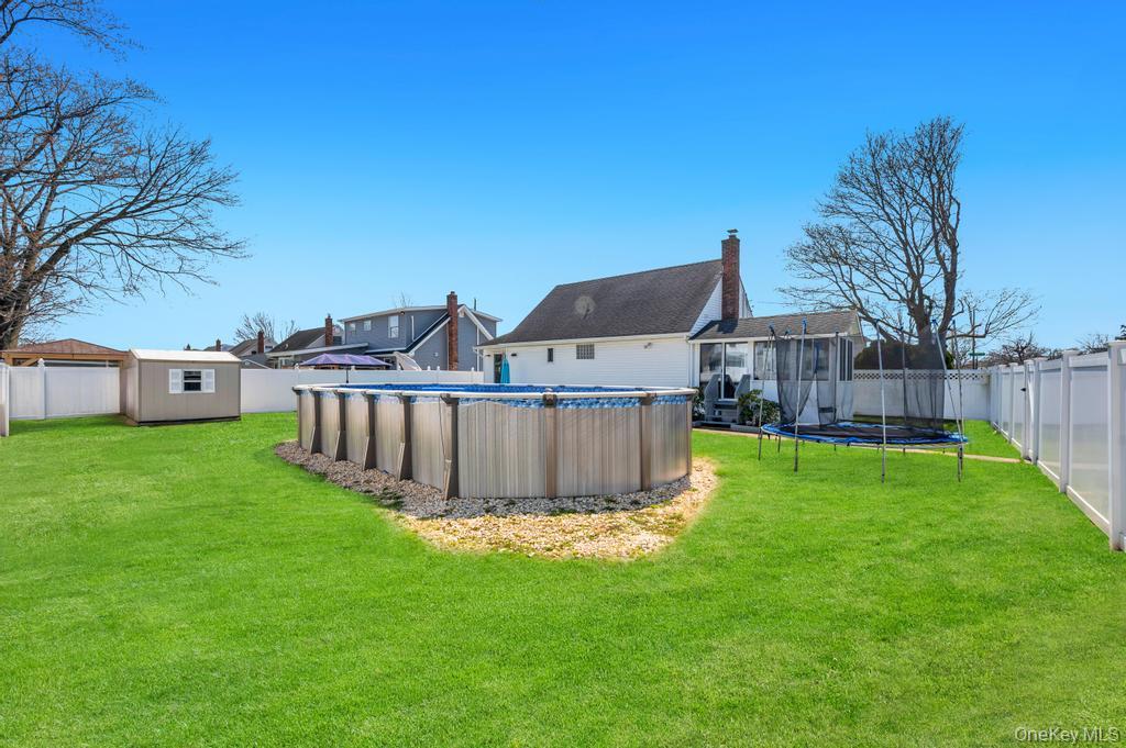 Single Family 33rd  Suffolk County, NY 11757, MLS-983970-7