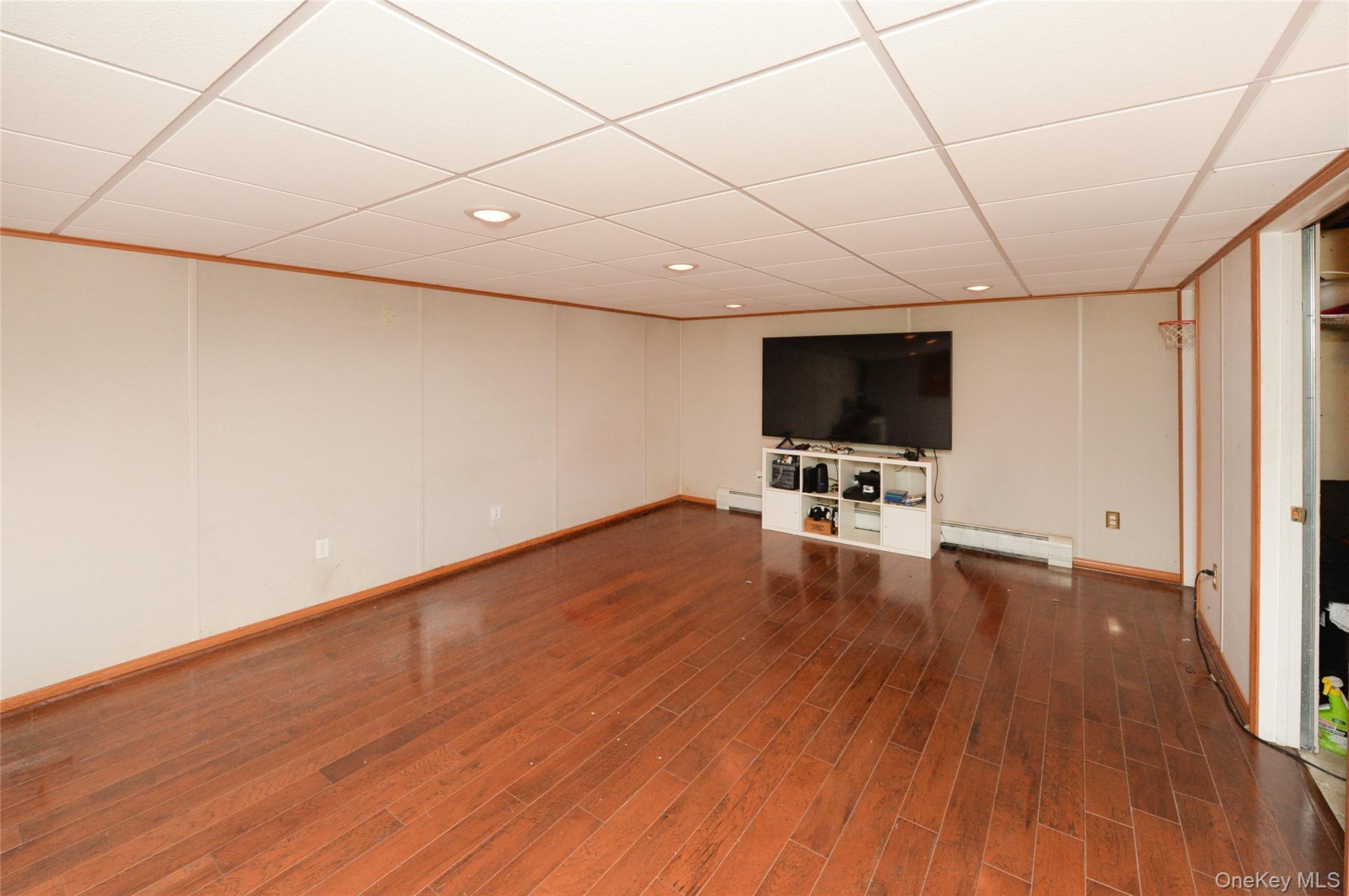 Single Family Lynmore Avenue Orange County, NY 12577, MLS-983976-18