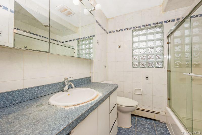 Single Family Hudson  Nassau County, NY 11783, MLS-983996-20