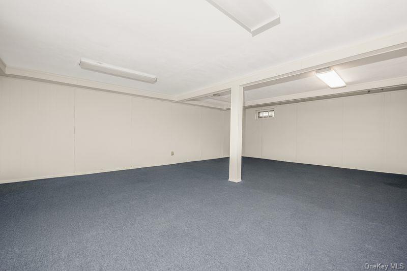 Single Family Hudson  Nassau County, NY 11783, MLS-983996-21