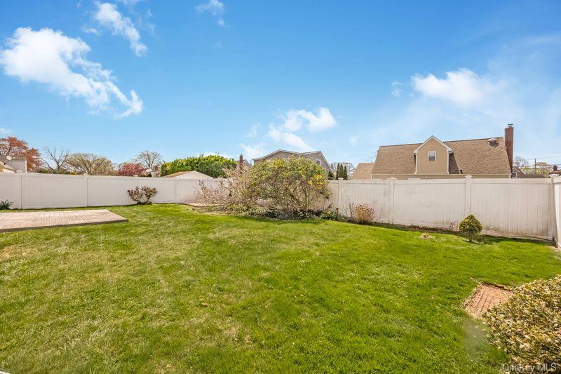 Single Family Hudson  Nassau County, NY 11783, MLS-983996-23