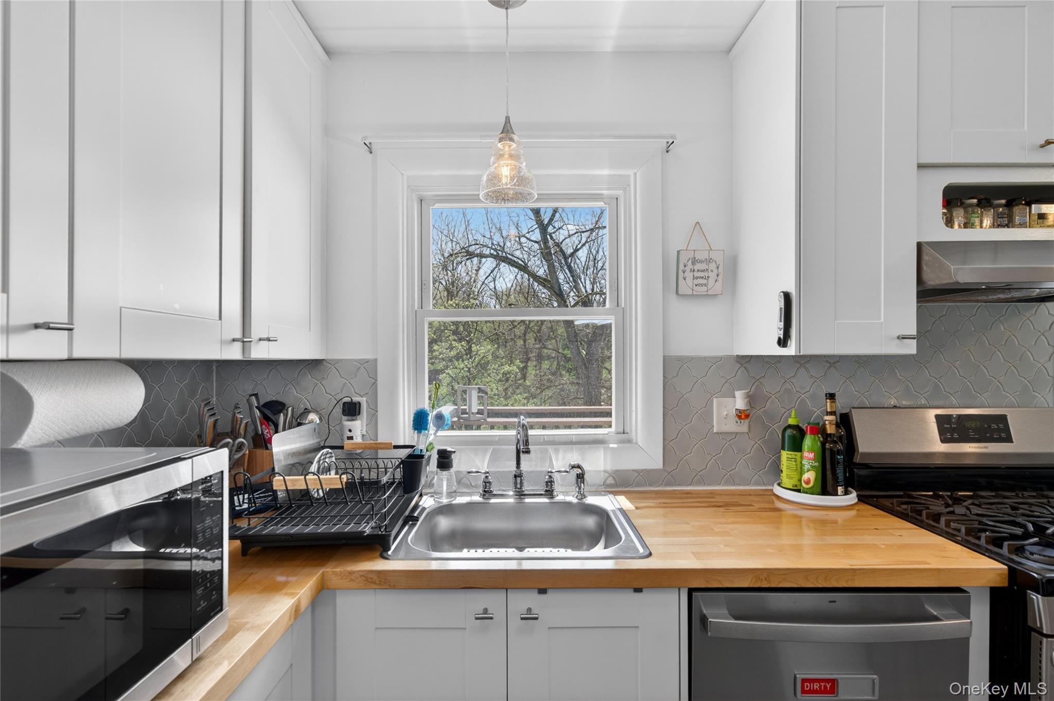 Single Family Farries  Orange County, NY 10921, MLS-983999-11