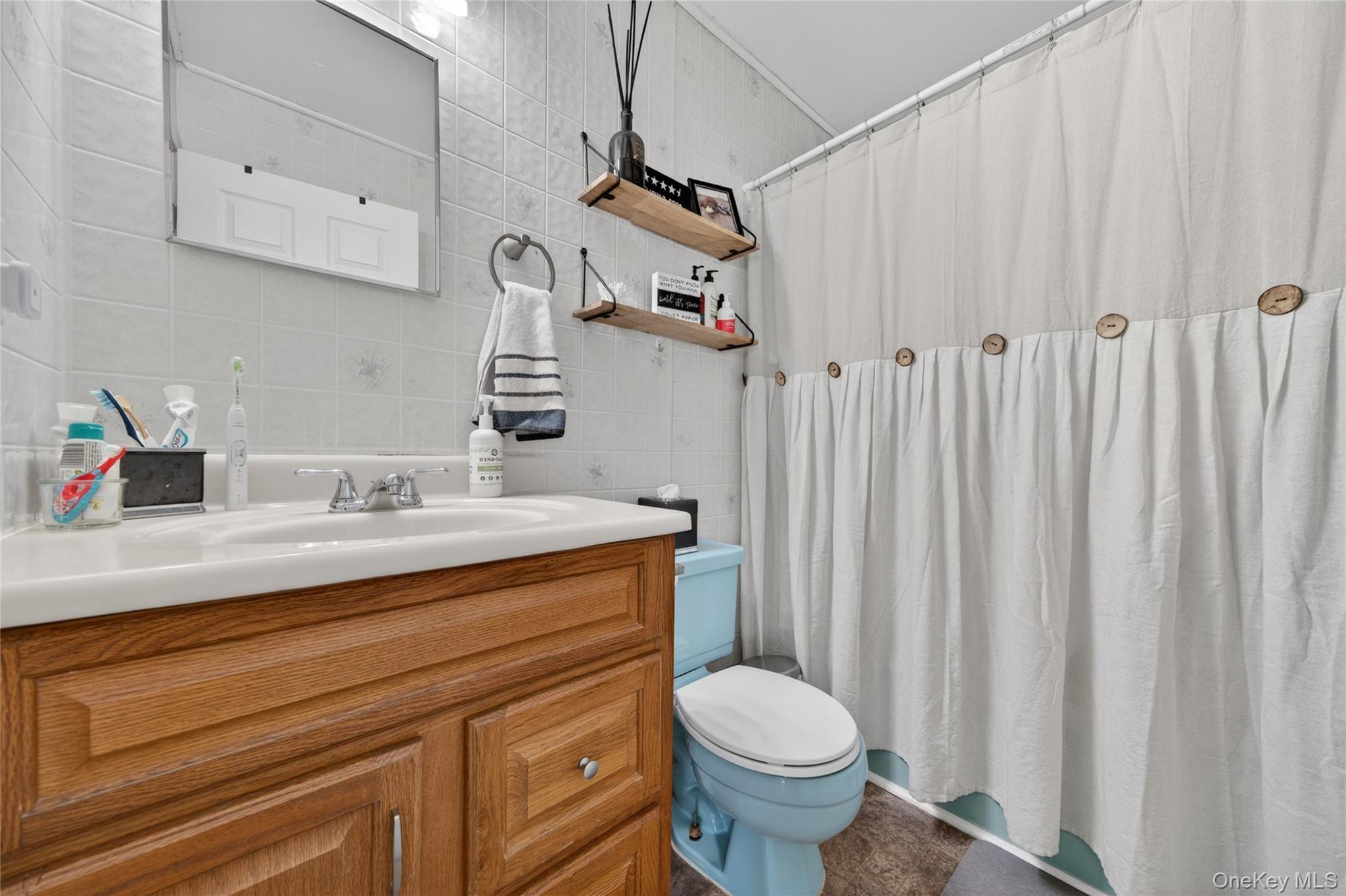 Single Family Farries  Orange County, NY 10921, MLS-983999-21