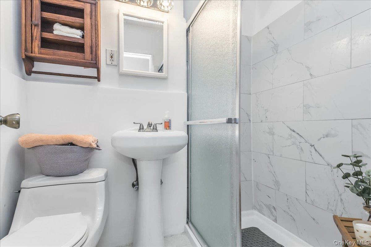 Single Family Cook Avenue Queens, NY 11379, MLS-984011-12
