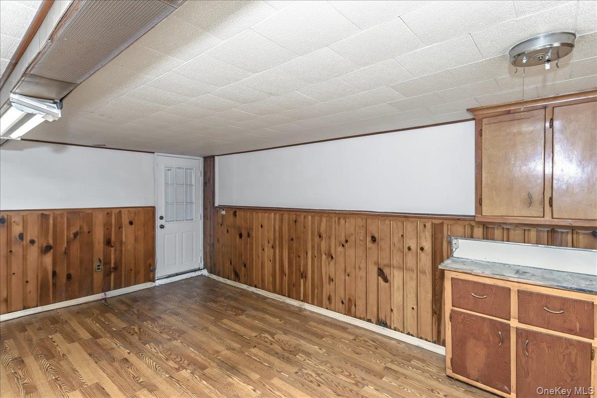 Single Family Cook Avenue Queens, NY 11379, MLS-984011-15