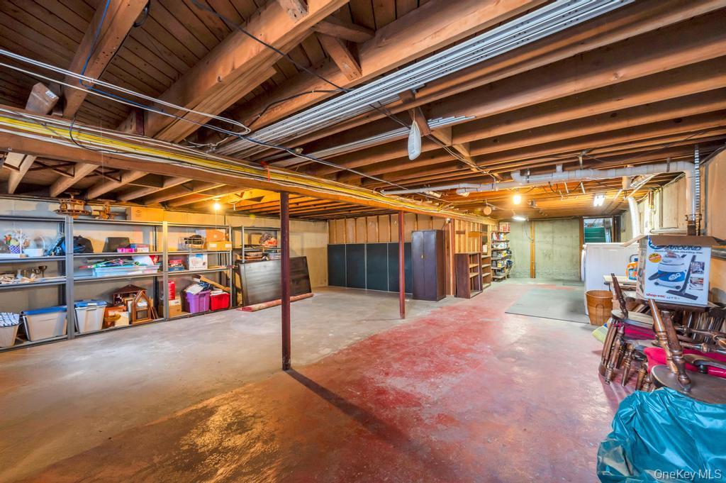 Single Family 6th  Suffolk County, NY 11780, MLS-984041-17