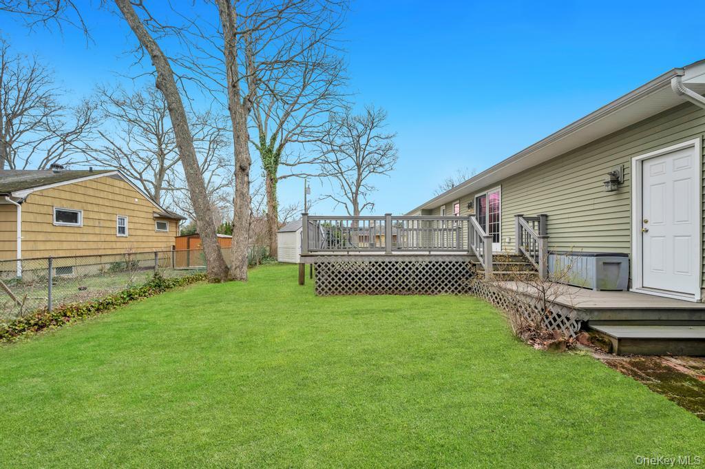 Single Family 6th  Suffolk County, NY 11780, MLS-984041-20