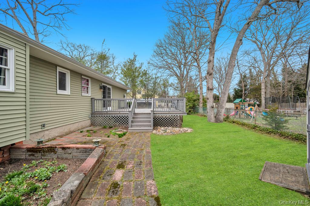 Single Family 6th  Suffolk County, NY 11780, MLS-984041-21