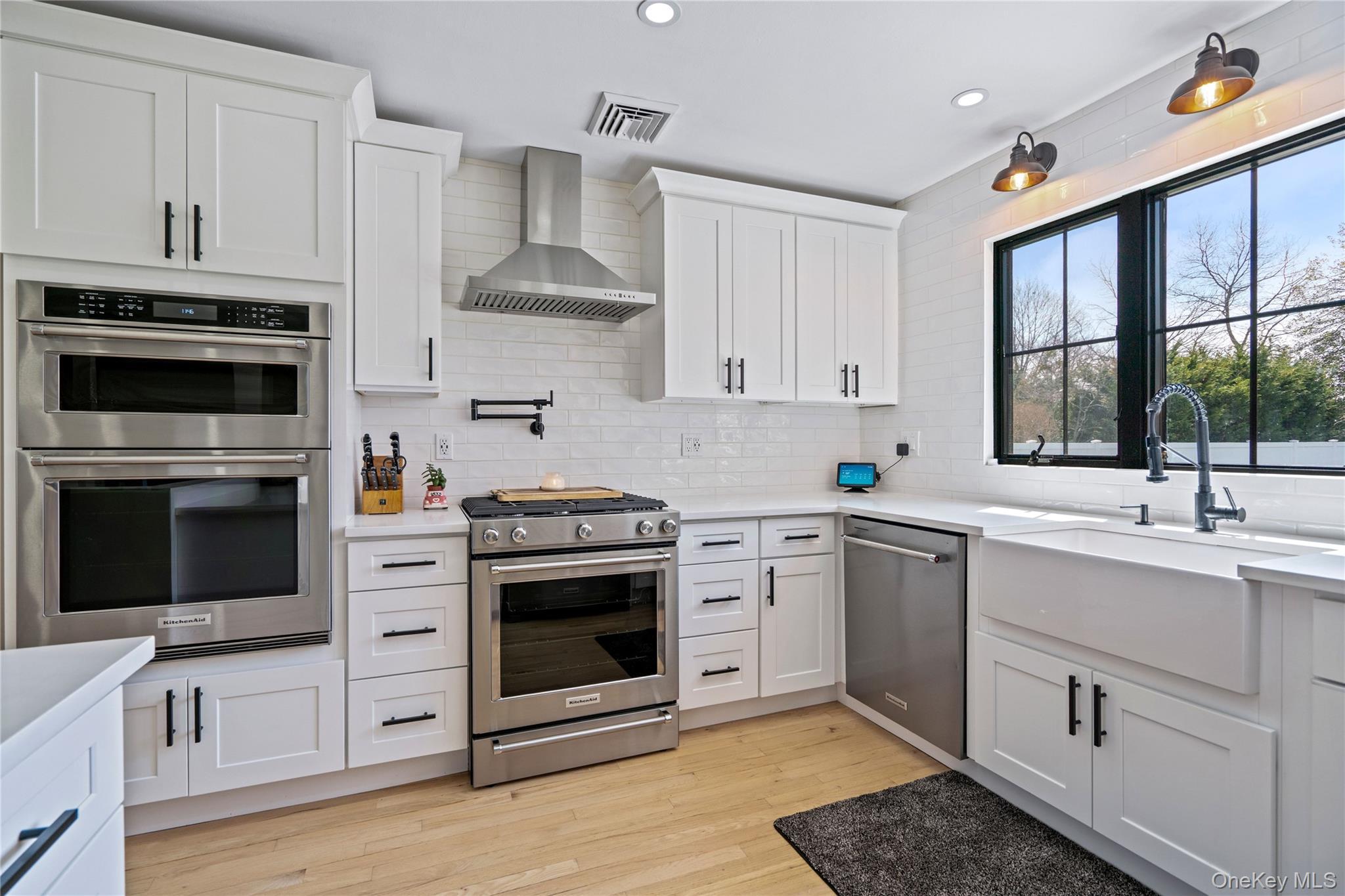 Single Family Bartley  Suffolk County, NY 11796, MLS-984052-11