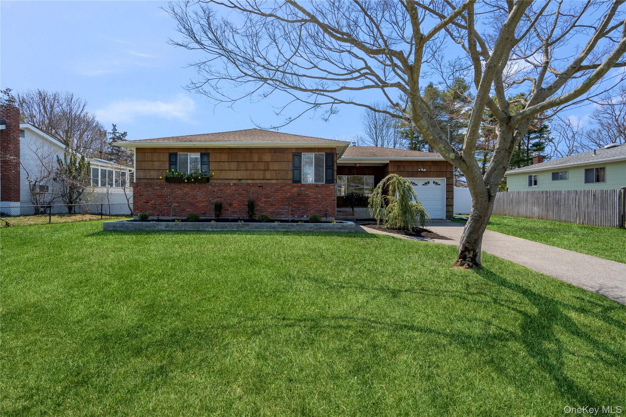 Single Family Bartley  Suffolk County, NY 11796, MLS-984052-2