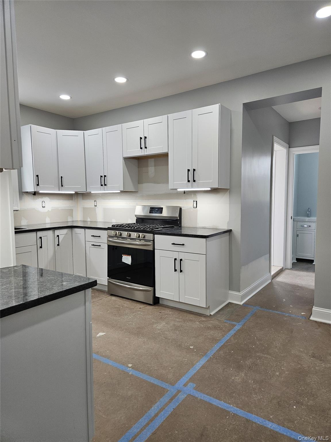 Single Family 84th Street  Queens, NY 11370, MLS-984061-9