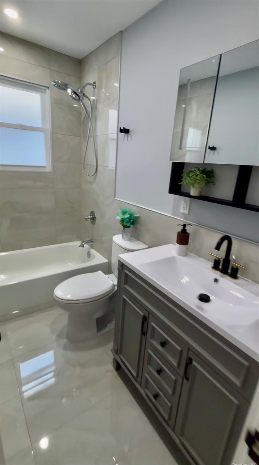 Single Family 20th Road  Queens, NY 11357, MLS-984063-19
