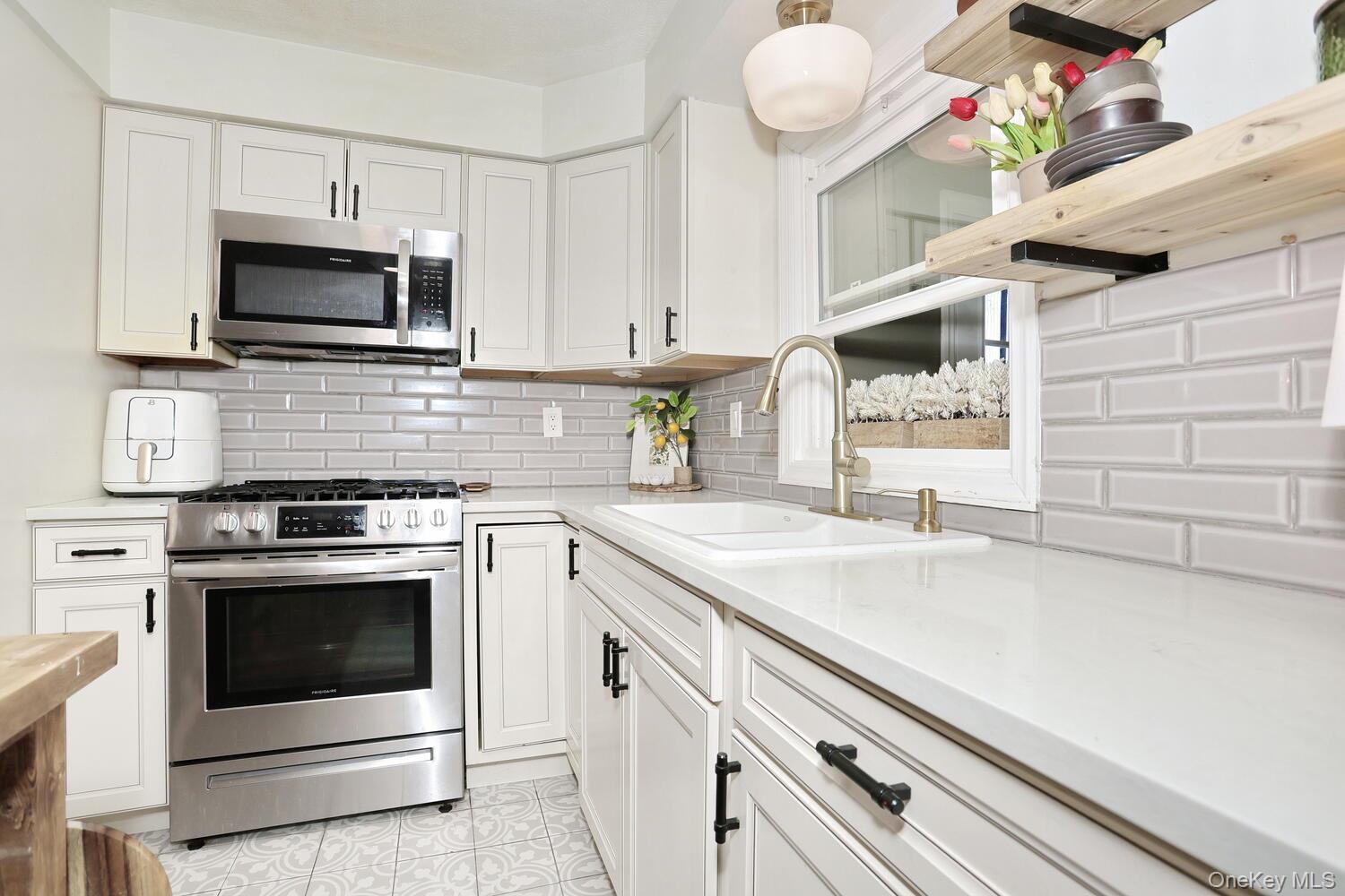 Single Family Eastlake  Rockland County, NY 10984, MLS-984069-13