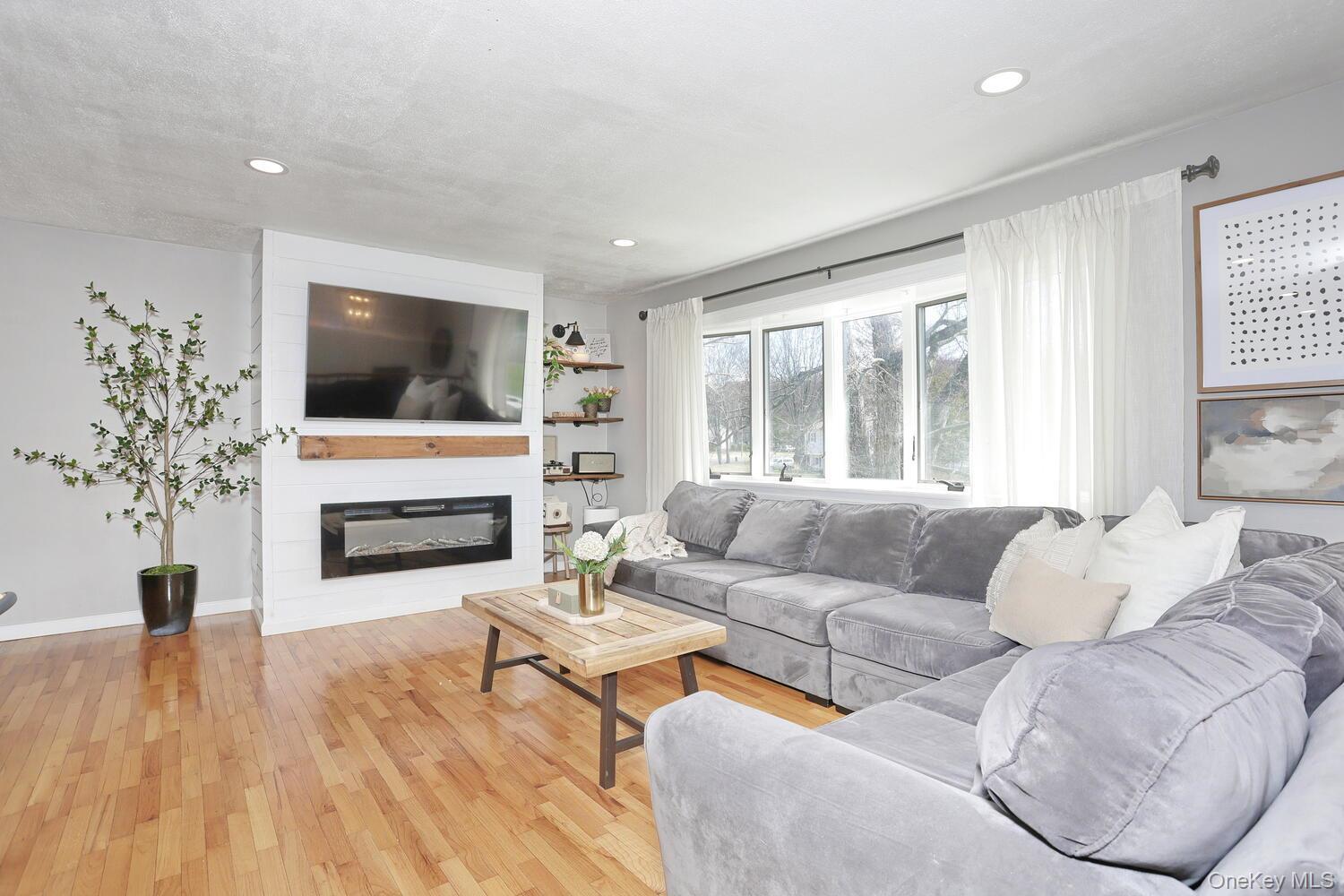 Single Family Eastlake  Rockland County, NY 10984, MLS-984069-6