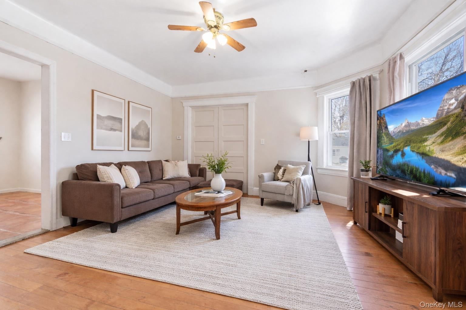 Single Family Oak  Nassau County, NY 11550, MLS-984091-11