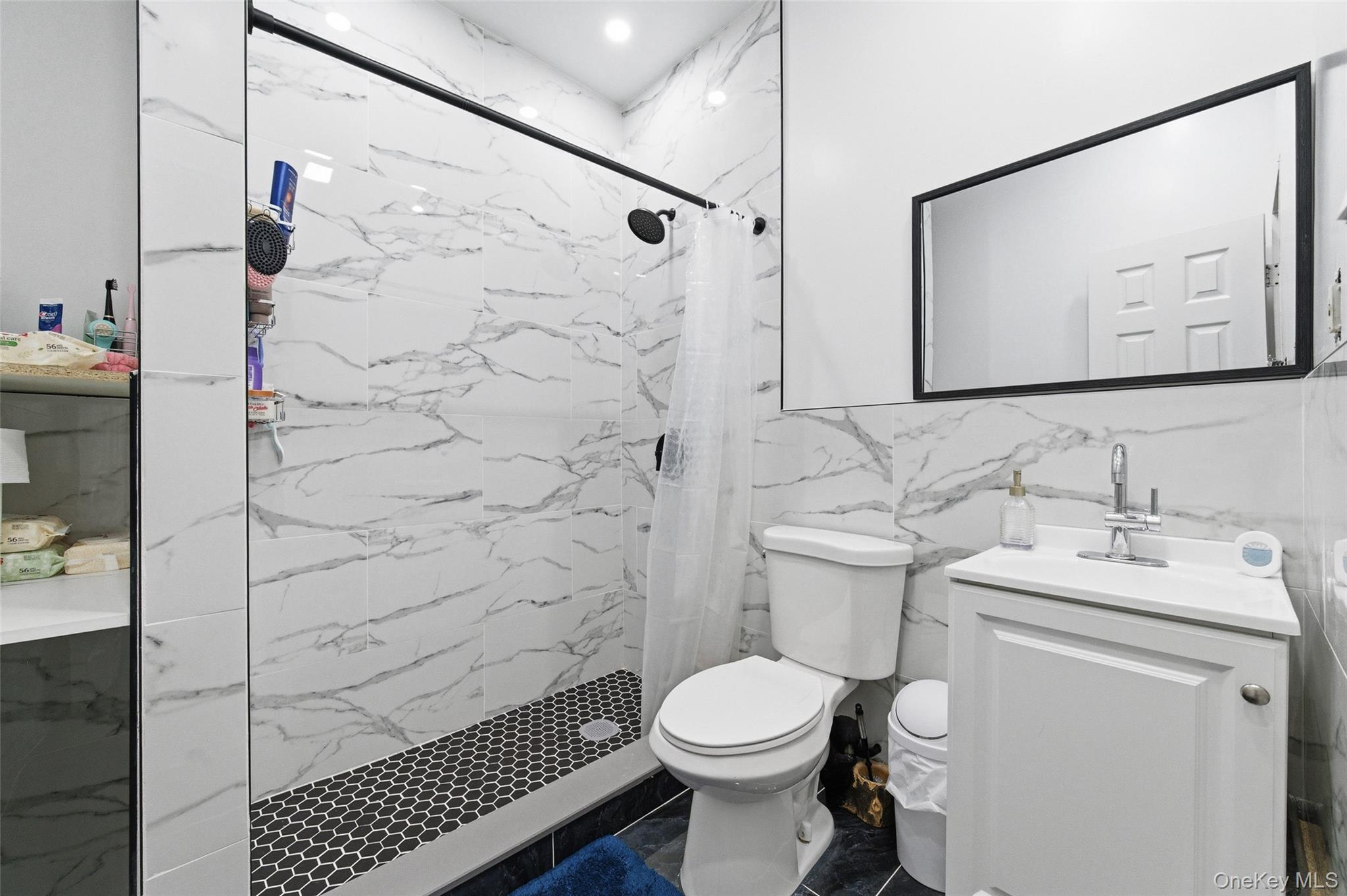 Single Family Oak  Nassau County, NY 11550, MLS-984091-13