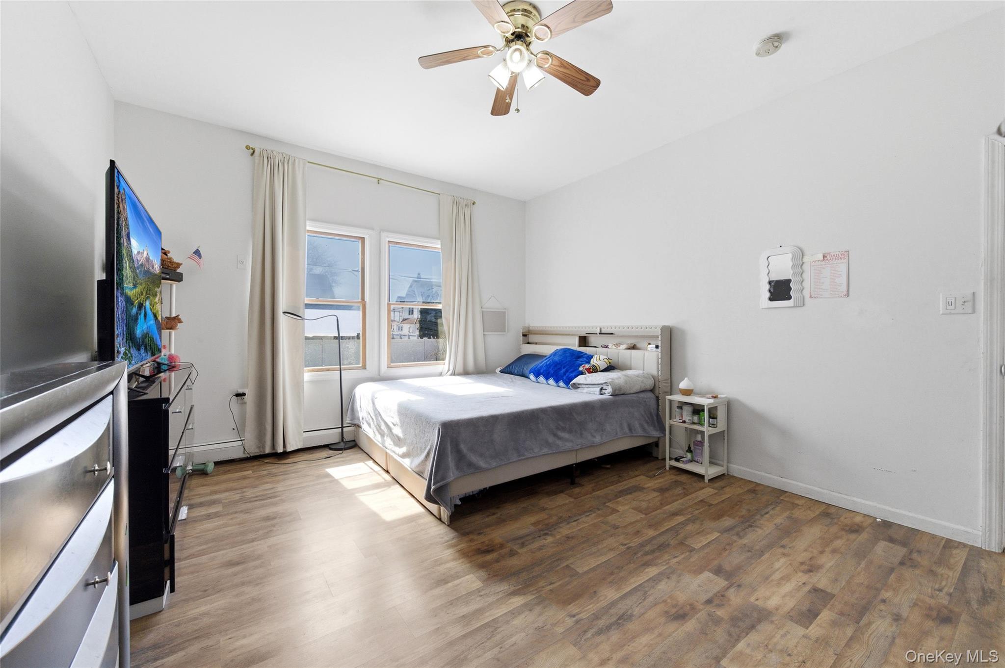 Single Family Oak  Nassau County, NY 11550, MLS-984091-15