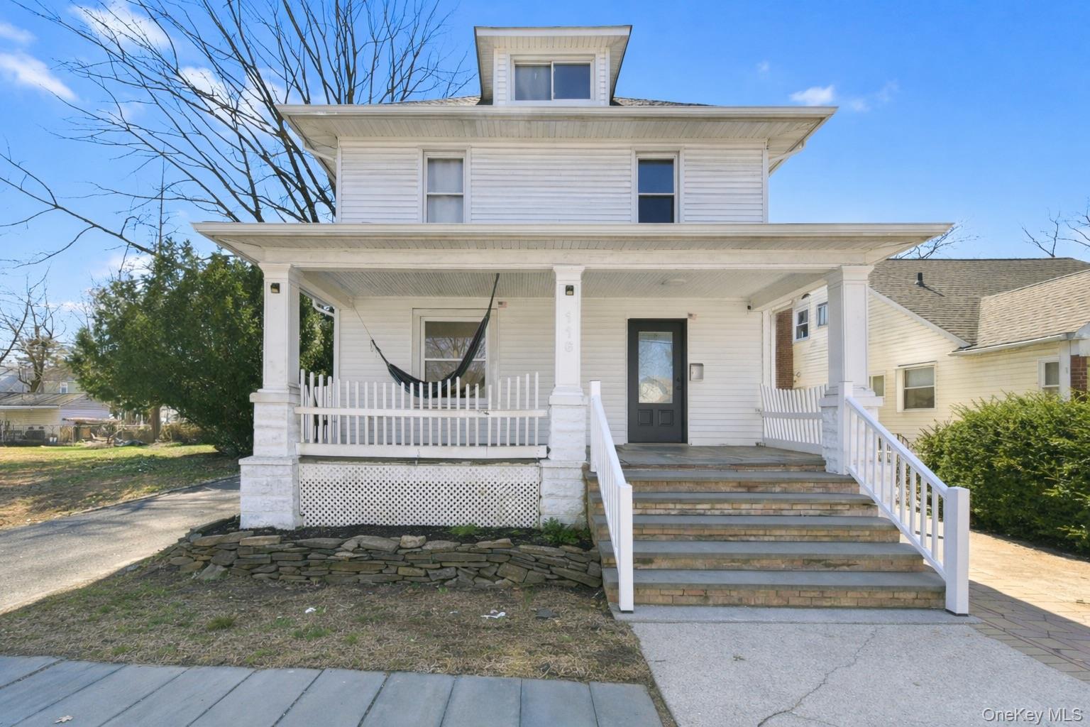 Single Family Oak  Nassau County, NY 11550, MLS-984091-2