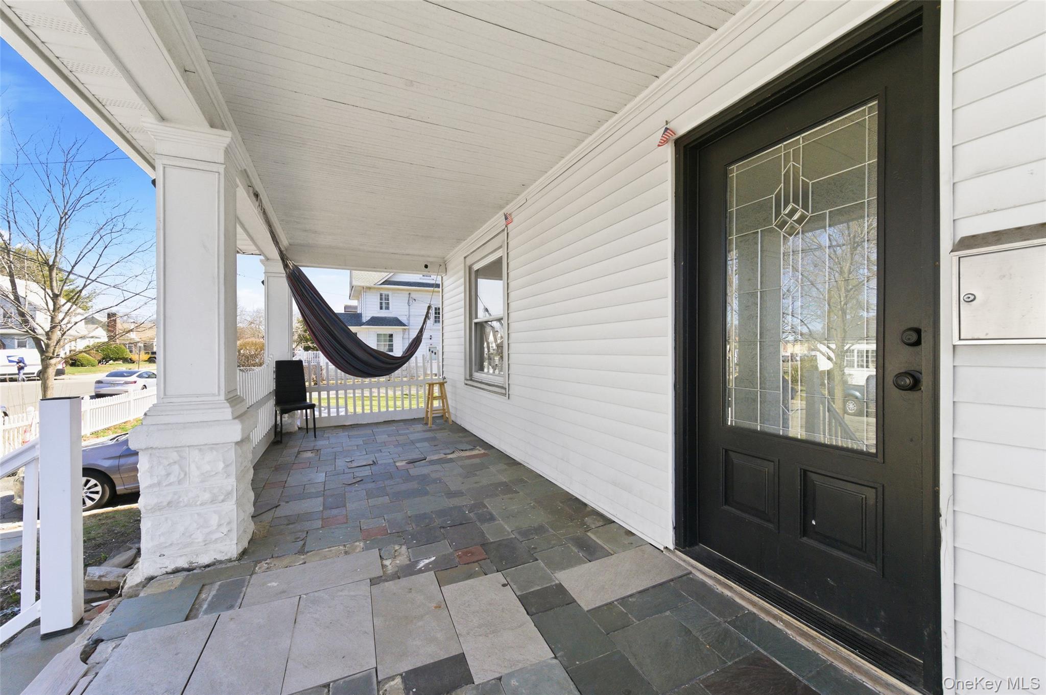 Single Family Oak  Nassau County, NY 11550, MLS-984091-4