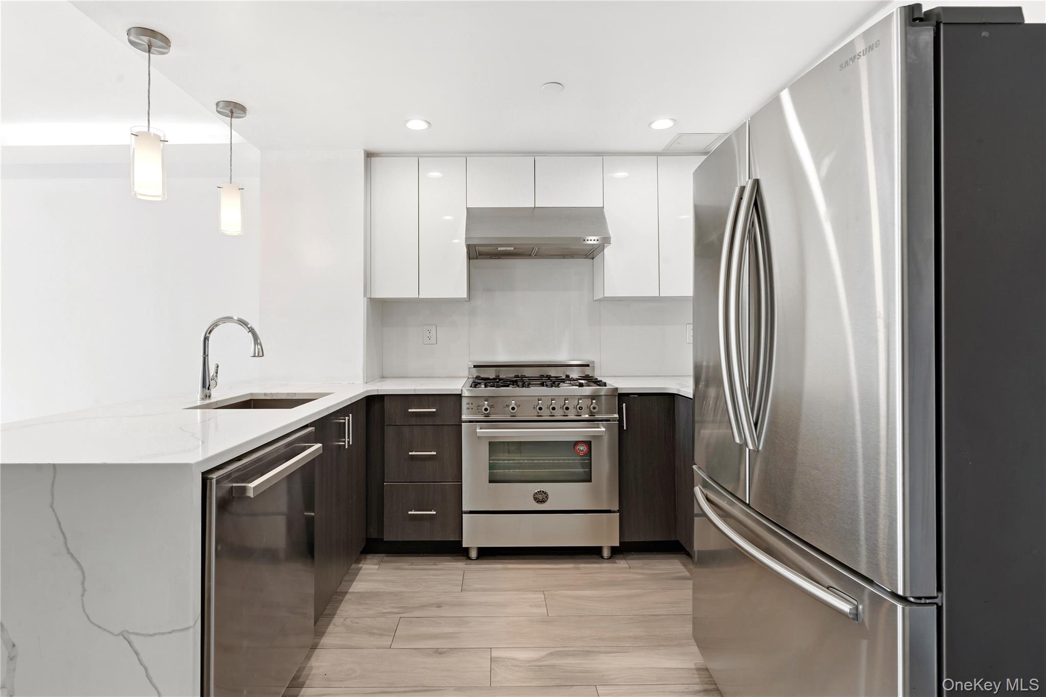 Condo 63rd  Queens, NY 11374, MLS-984095-5