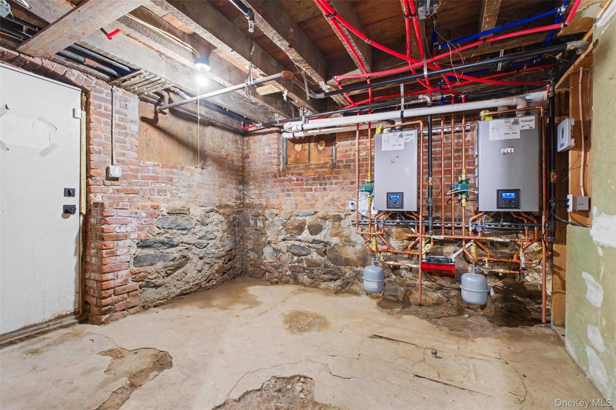 Single Family 3rd  Orange County, NY 12550, MLS-984117-37