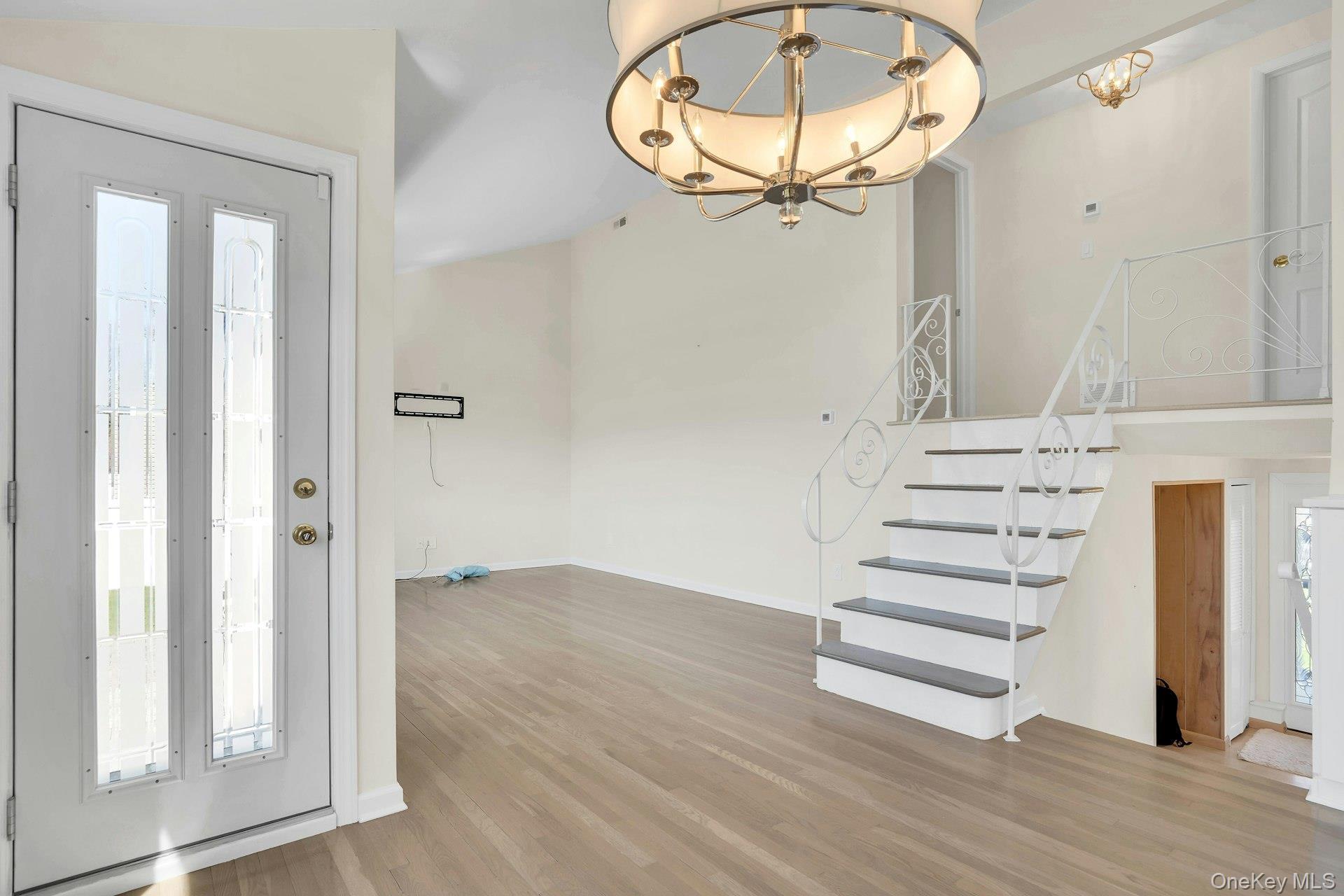 Single Family 5th  Suffolk County, NY 11729, MLS-984119-16