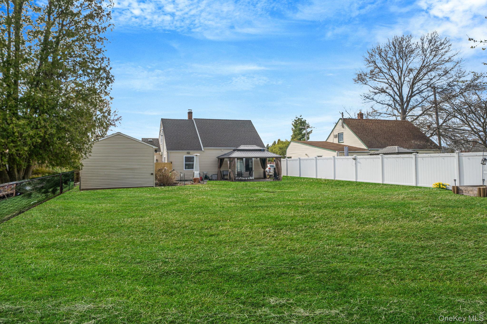 Single Family Copper  Nassau County, NY 11756, MLS-984142-23